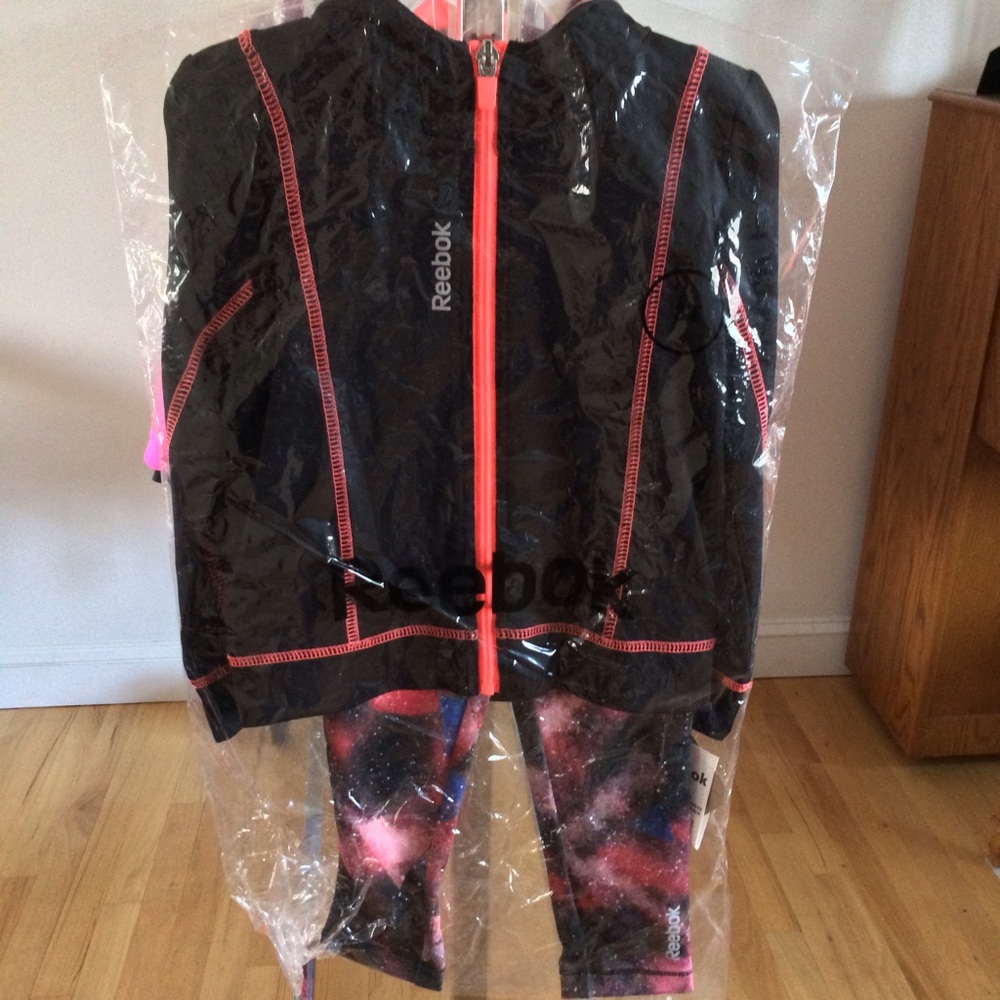 Reebok Girls Zip Sweatshirt/Leggings